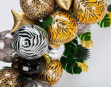 Load image into Gallery viewer, Giraffe Print Orbz Balloon (38x40cm)
