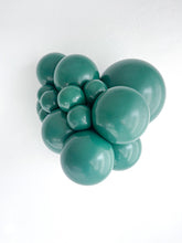Load image into Gallery viewer, Tuftex 11" Latex Balloon - Pastel Evergreen
