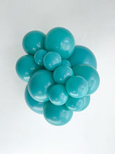 Load image into Gallery viewer, Tuftex 11" Latex Balloon - Pastel Teal
