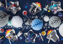 Load image into Gallery viewer, Silver Star Plates - 23cm
