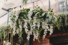 Load image into Gallery viewer, Wisteria garland - 1.7m
