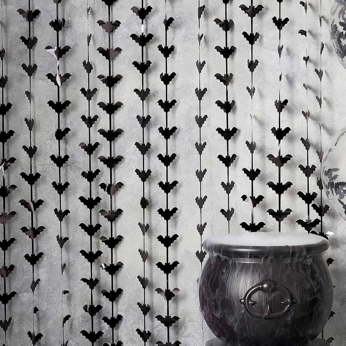 Bat Backdrop Fringe Decoration (1.2m) – PartyTime Malta