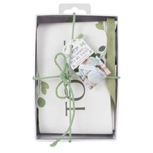 Load image into Gallery viewer, Mummy to Be Botanical Baby Shower Sash
