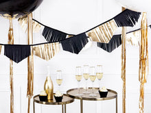 Load image into Gallery viewer, Scalloped fringe garland, mix - 3m
