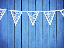 Load image into Gallery viewer, Pearl Paper Garland
